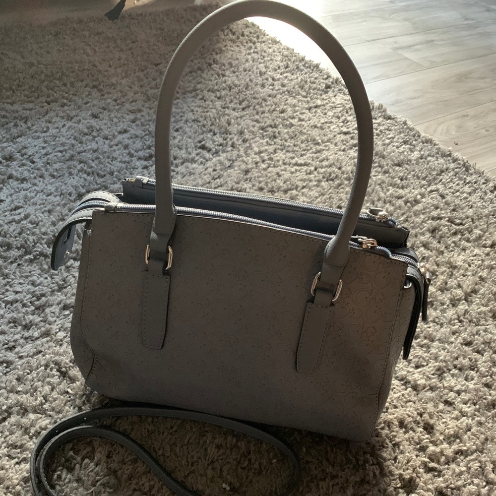 Guess Crossbody Purse - Picture 2 of 10